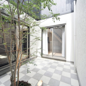 コの字型の家 後悔