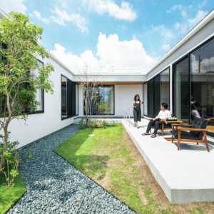 コの字型の家 後悔